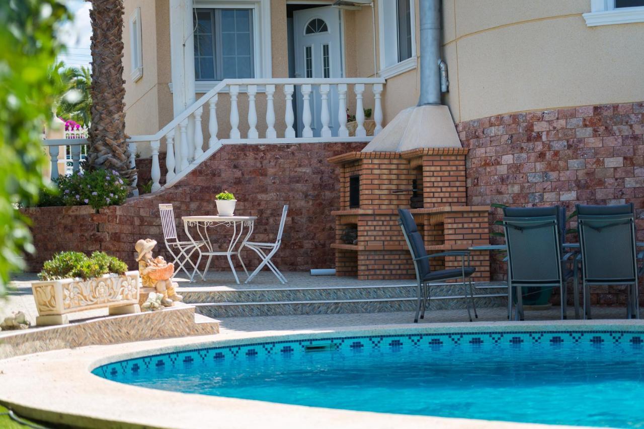 Villa Bruges Busot 3 Bath 3 Bed เอลกัมเปโญ ภายนอก รูปภาพ