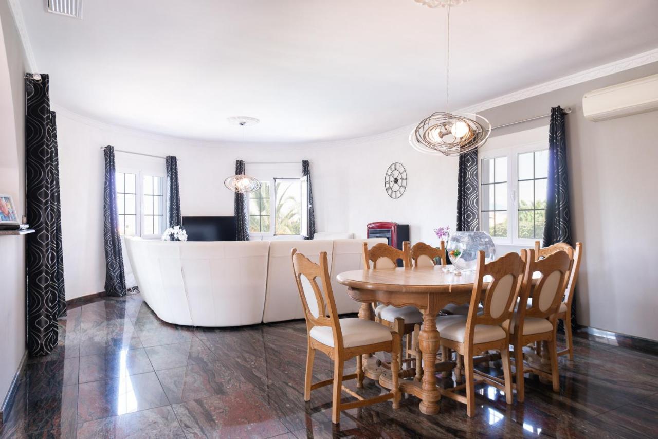 Villa Bruges Busot 3 Bath 3 Bed เอลกัมเปโญ ภายนอก รูปภาพ